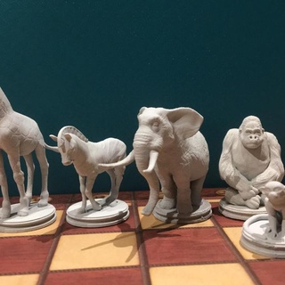3d impressão xadrez agostini borda jogos conjuntos brinquedos animal criatura figuras rei modelo miniatura jogo tabuleiro anycubic 3d print model - Mito3D