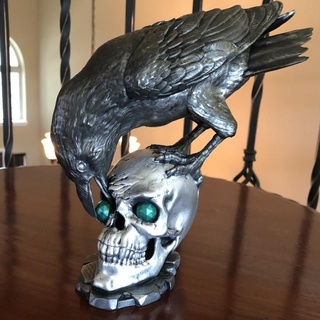 joya ladrón cuervo cráneo Louise driggers joyería Tienda Víspera Santos resina multi material 3d print model - Mito3D
