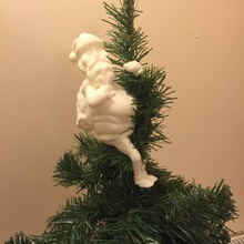santa tree hugger enfeite decoração natal jardim 3d print model - Mito3D