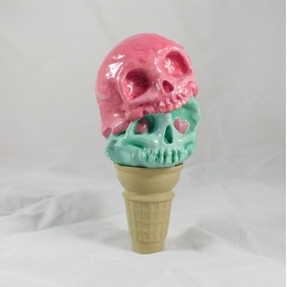 grito cone Perguntou wiesner brinquedos jogos loja Bruxas crânio tratar gelo colher Duplo creme 3d print model - Mito3D