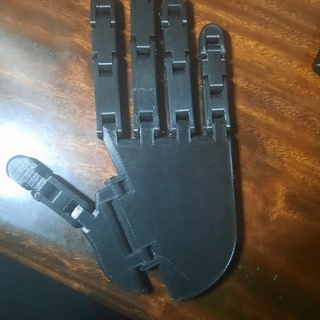 posable hand diego quesada barrantes Toys & Games finger pose 3d print model - Mito3D