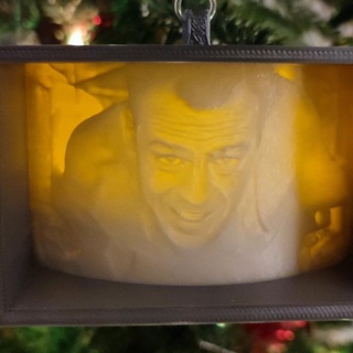 yeniden düzenleme ölmek zor lito süs Steven gra hayran Sanat Noel ağacı Ölüm mclane 3d print model - Mito3D