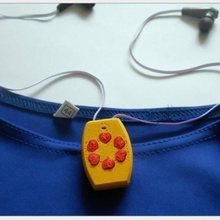 triena caso corazón clip gadgets electrónica 3d print model - Mito3D