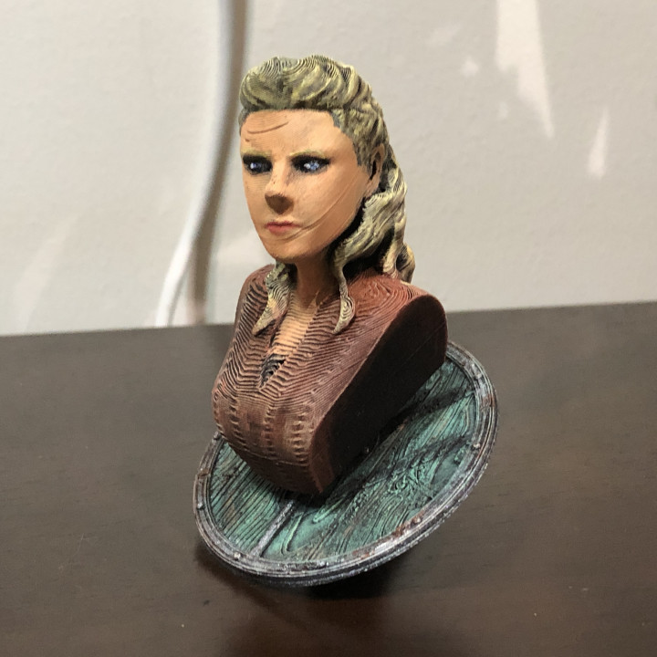 lagertha vikings fracasso estátua figura aberta 3d escultura personagem tv esculpir cultura pop Ragnar Lothbrok ivar openfigure3d bjorn Winnick 3D print model - Mito3D