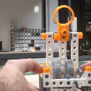 stemfie catapulta paulo pinho brinquedos jogos Educação universidade Engenharia Ciência mecânico Lego blocos haste pingue pongue meccano stemfie3d educação tronco 3d print model - Mito3D