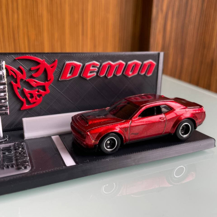 ruedas calientes esquivar desafiador srt demonio monitor base giga juguetes juegos juguete vehiculos caliente 3D print model - Mito3D