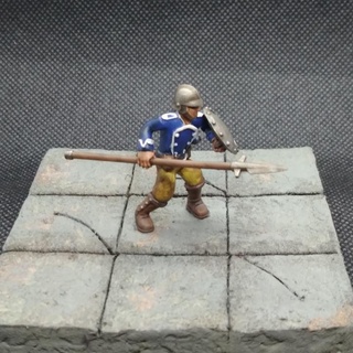lance soldat pose miniature mensonge préfontaine table personnages créatures fantaisie univers mini bouclier personnage 28mm dnd 32mm PNJ 3d print model - Mito3D
