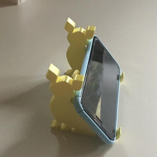 chihuahua teléfono estante soporte Brian grosero artilugio electrónica telefonos tabletas soportes perro 3d print model - Mito3D