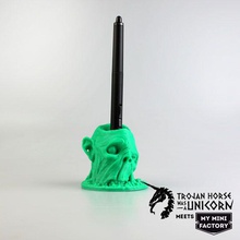 palude zombie giardino pen portapenne trojanhorsewasaunicorn 3d print model - Mito3D