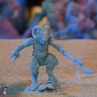 satyre pre supported ésotérique chien table personnages créatures fantaisie univers miniatures miniature dnd fey présupporté feywild 3d print model - Mito3D