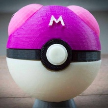 fijo 'm' masterball broche magnético fan art pokeball pokemon equipo rocket 3d print model - Mito3D