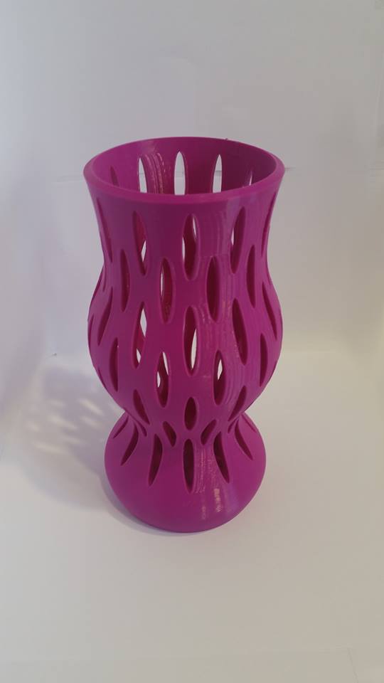 oval rotated vase & garden flowers rotate 3D print model - Mito3D