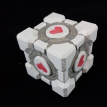 companion cube sanat hayranı prop video oyunu portal mutlu yıllar 3d print model - Mito3D