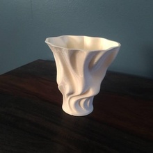 Bio vase Garten Kunst Kurven free form 3d print model - Mito3D