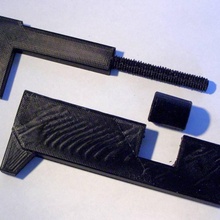 verstellbarer Schraubenschlüssel Garten 3d print model - Mito3D