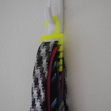 tof's tie hanger - parametric & garden hook bow clothes necktie cravat 3d print model - Mito3D
