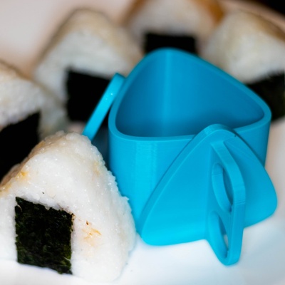 3d printable onigiri mold by jonathan d lin spare parts kitchen appliances small 3d print model - Mito3D