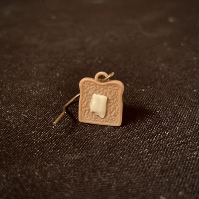 3d printable buttered toast charm by gary jewellery 3d print model - Mito3D