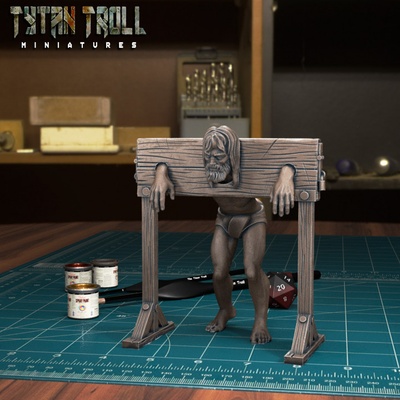 3d imprimable prisonnier in stock 01 pre supported by tytantroll miniatures table personnages créatures 3d print model - Mito3D