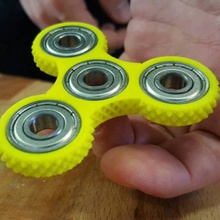 knurled tri-spinner edc fidget widget triple bearing spinner toys & games fidgetwidget trispinner 3d print model - Mito3D