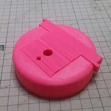 petit vis vice jardin outils 3d print model - Mito3D
