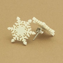 stud earrings snowflake 2 jewellery christmas winter xmas snow snowflakes 3d printing printed 3d print model - Mito3D
