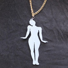 woman medal fashion & accessories pendant keychain necklace 3d print model - Mito3D