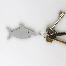 köpekbalığı madalya moda aksesuar kolye mücevher 3d print model - Mito3D
