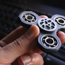 trius inquietação spinner brinquedos jogos girador mão fidget brinquedo agitação edc focustool 3d print model - Mito3D