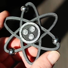 atom kıpır spinner oyuncaklar oyunlar El değirmeni stres çarkı oyuncak edc odak 3d print model - Mito3D