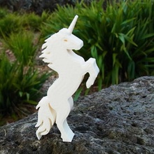 unicornio soportes equilibrado cola juguetes juegos 3d print model - Mito3D