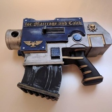 wh40k ultramarine bolt pistole props & cosplay pistol warhammer40k ultramarines adeptusastartes spacemarines 3d print model - Mito3D