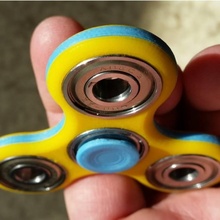 color separar impresión hilandero juguetes juegos agitarse fidget spinner 3d print model - Mito3D
