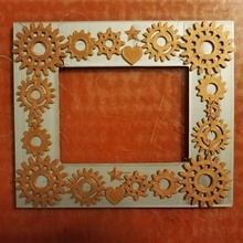 steampunk picture frame & garden gears heart 3d print model - Mito3D