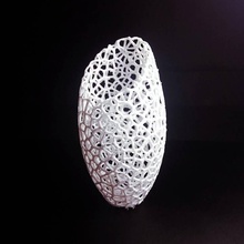 angle vase & garden art decoration voronoi 3d print model - Mito3D