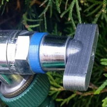 pequeno ar livre torneira chave lidar jardim água tubo toque mangueira 3d print model - Mito3D