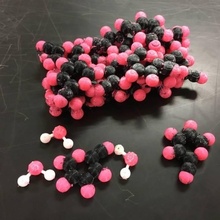 solubility glucose model education sugar science crystal chemistry molecules carbon soluble carbohydrate covalentcompound hydrogenbonds oxygen sugarcrystal 3d print model - Mito3D