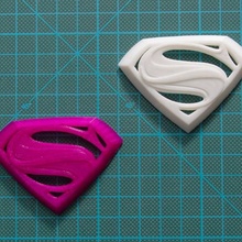 uomo acciaio superuomo logo fan arte supereroe 3d print model - Mito3D
