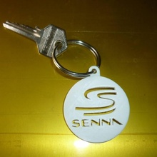 Senna Schlüssel Halter Unterstützung Logo Mode Zubehör Schlüsselhalter 3dprinted Formel 1 Motorsport 3d print model - Mito3D