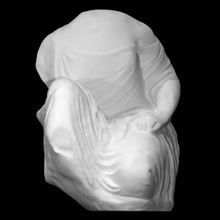 statua accovacciato fanciulla scansione donna metà corpo 3d print model - Mito3D