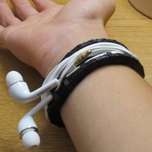 cuffia involucro braccialetto moda Accessori 3d print model - Mito3D