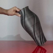 tourner vase jardin torsion spiraliser 3d print model - Mito3D