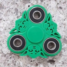 Yoda inspiriert Spinner Spielzeuge Spiele Basteln 3d print model - Mito3D