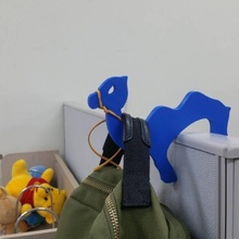 maakmake chameau cloison cintre 2 gadgets électronique accessoire sac crochet personnage mur talonneur 3d print model - Mito3D