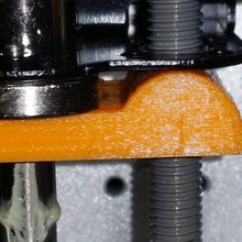 geeetech Aluminium Prusa i3 Anti Wobble Halterung bauen 3d Drucker flattern Streifenbildung 3d print model - Mito3D