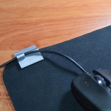 clip-mouse-wire-to-mousepad gadgets & electronics clip mouse wire mousepad portugal topedesigns 3d print model - Mito3D