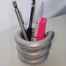 spirale penna titolare supporto giardino 3d print model - Mito3D