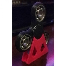 zappeln Spinner Halter Unterstützung Stand Spielzeuge Spiele 3d print model - Mito3D