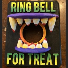 ring bell treat & garden door halloween spooky trick fangs doorbell 3d print model - Mito3D