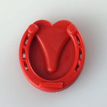 horseshoe necklace pendent jewellery resin competition-b9-valentines-day 3d print model - Mito3D